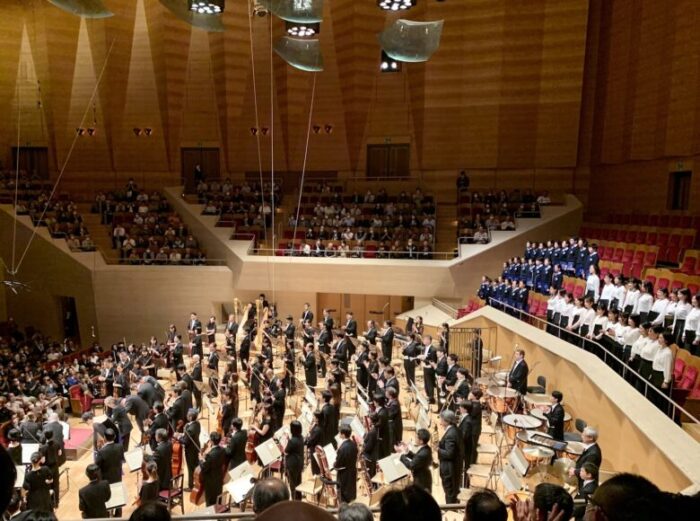 カーチュン・ウォン指揮日本フィルのマーラー第3交響曲